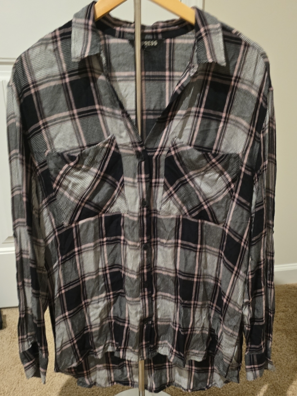 Express Women's Plaid Button-Down Shirt - Black & Pink